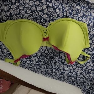 Nwot 44c Cacique lightly lined bra